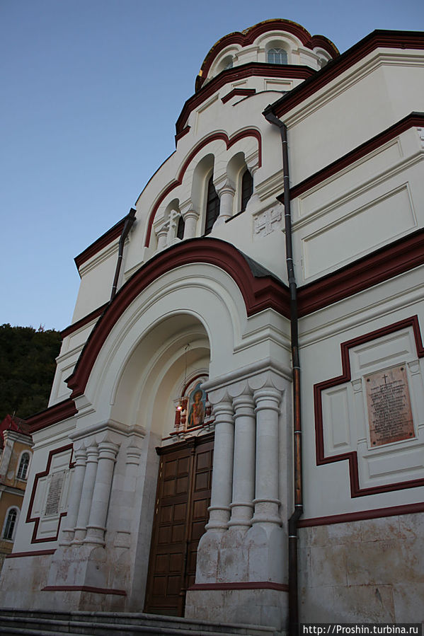 Абхазия: Гагры, Пицунда, оз. Рица, Новоафонский монастырь