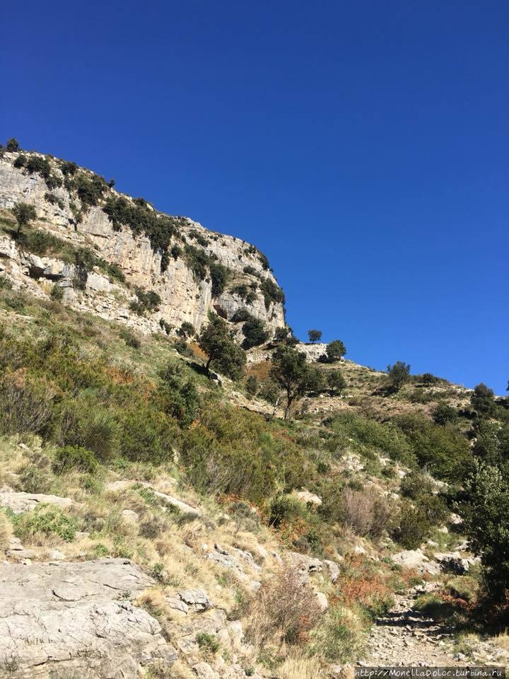 Frazione Minuta в долине реки Дракона Скала, Италия