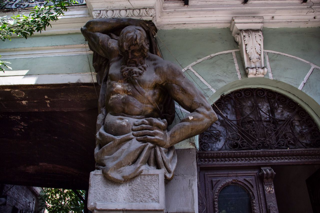 контрасты Тбилиси. Архитектура Тбилиси, Грузия