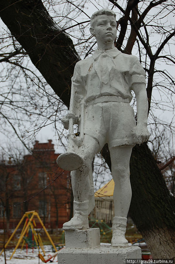 Пионер Пионер