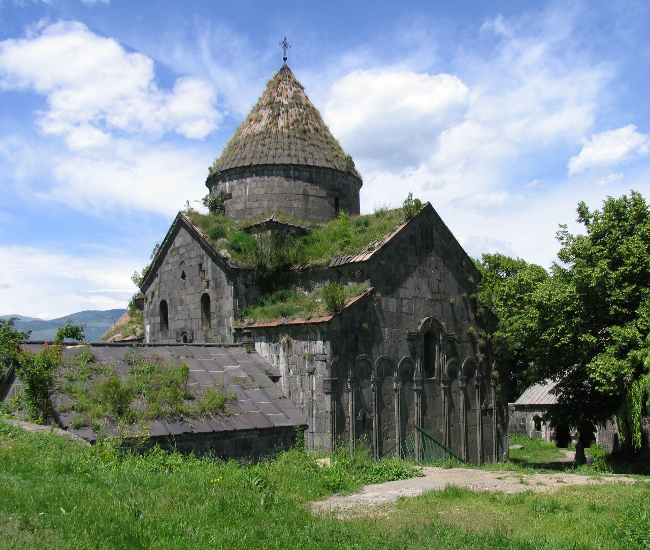 Монастырь Санаин / Sanahin Monastery