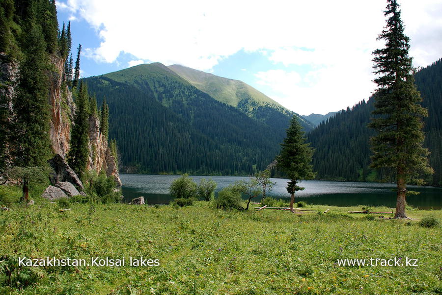 Второе Кольсайское озеро Кольсайские Озера Национальный Парк, Казахстан