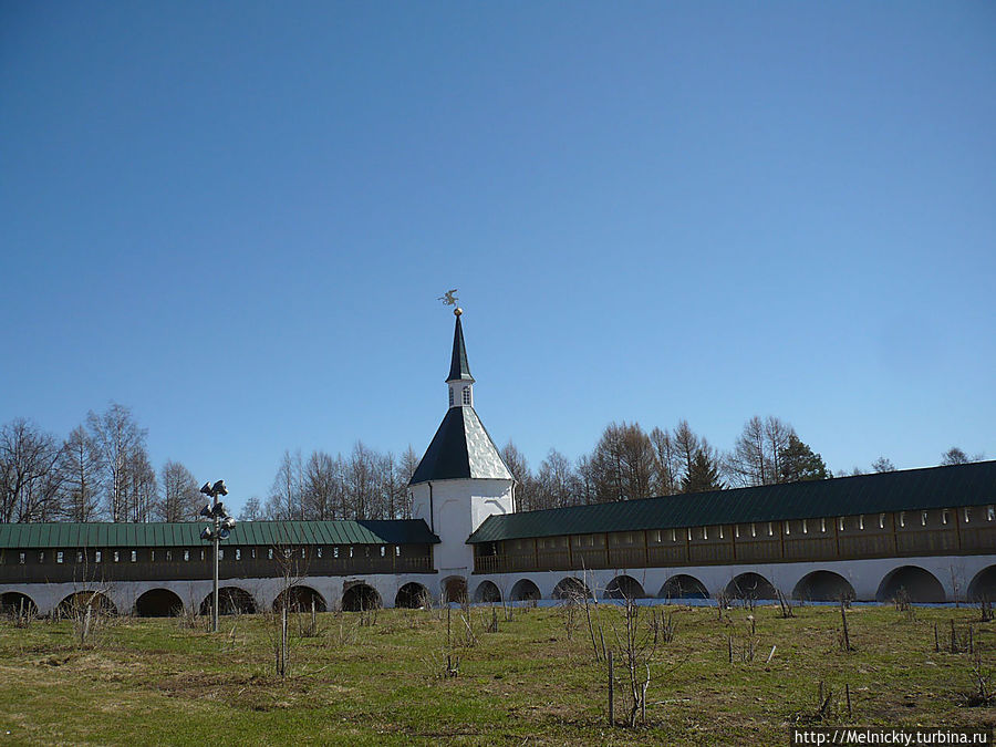 Прогулка по Иверскому монастырю