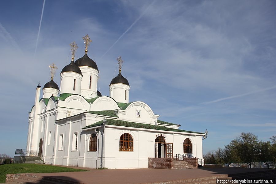 На территории Спасо-Преображенского мужского монастыря Муром, Россия