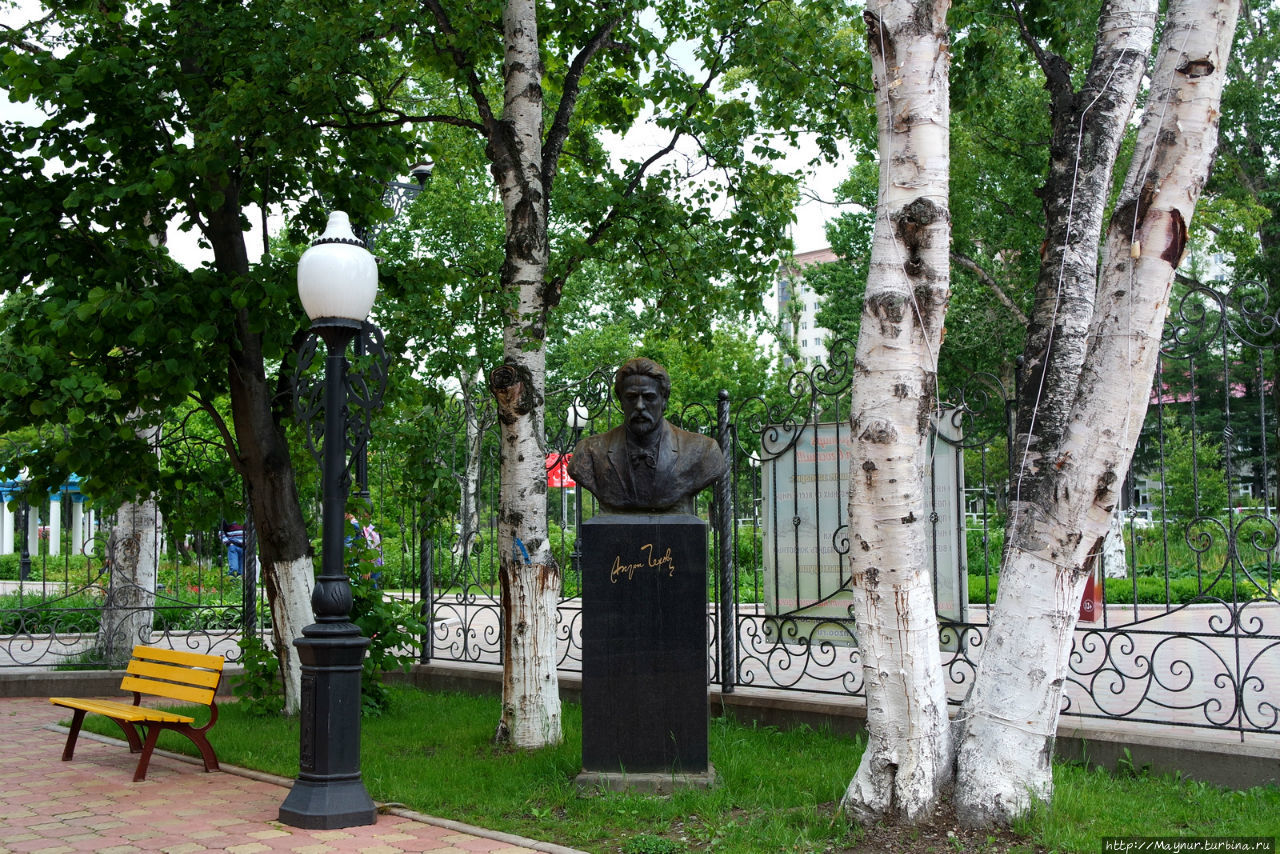 Сахалин и А. П. Чехов... Южно-Сахалинск, Россия Сахалин и А. П. Чехов... Южно-Сахалинск, Россия