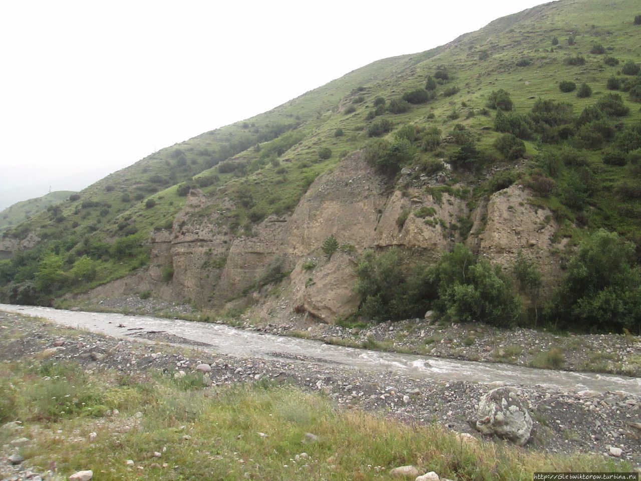 Пешком в Джейрах от Терека Джейрах, Россия Пешком в Джейрах от Терека Джейрах, Россия