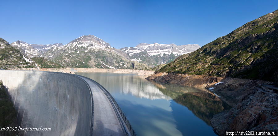 Lac d'Emosson — голубое озеро на 1900 м. Шамони, Франция