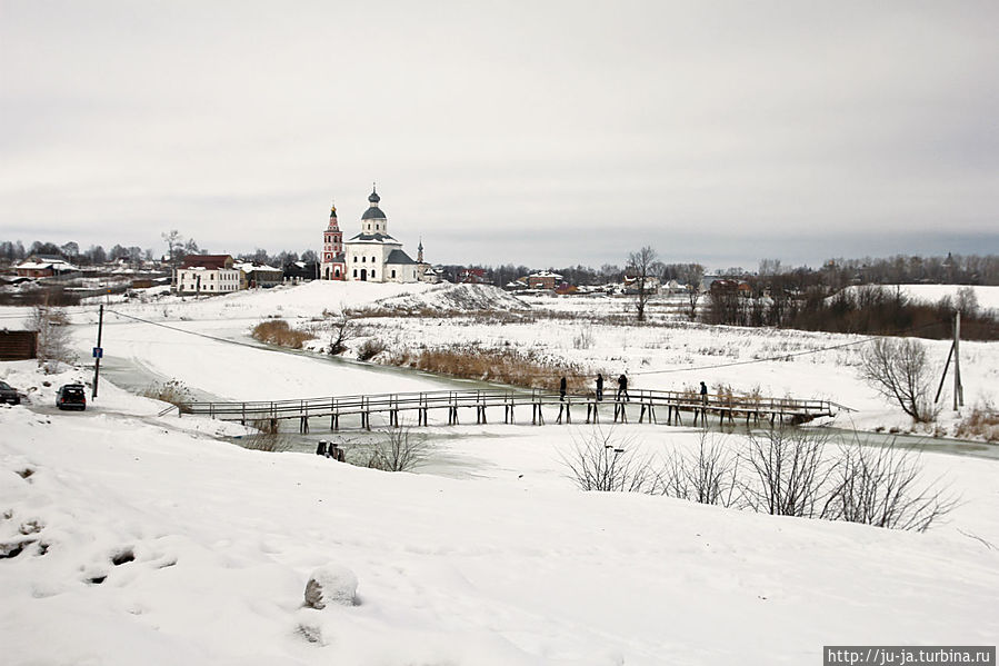 Белое на белом — Суздаль зимой Суздаль, Россия Белое на белом — Суздаль зимой Суздаль, Россия