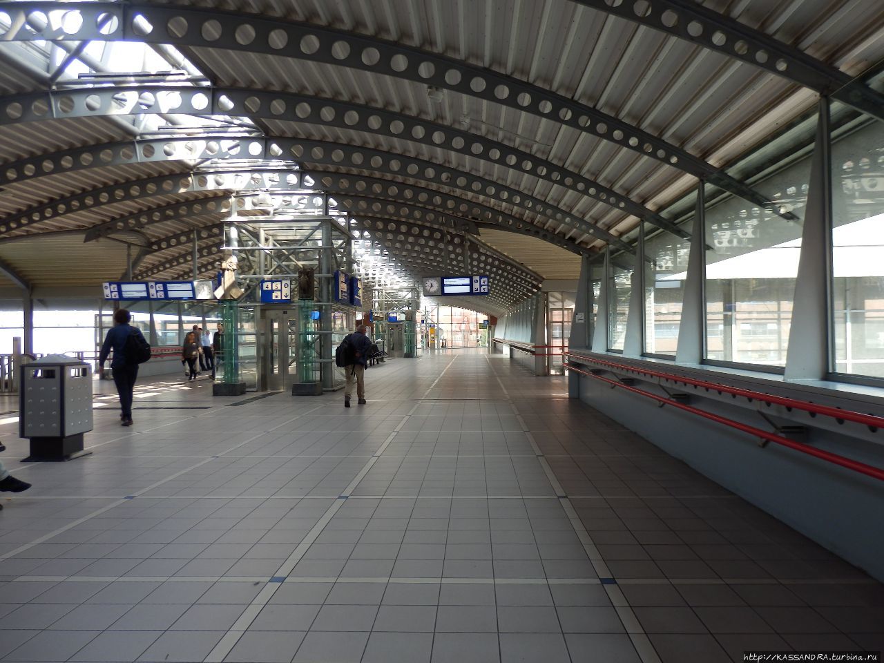 Железнодорожный  вокзал Амерсфорт, Нидерланды