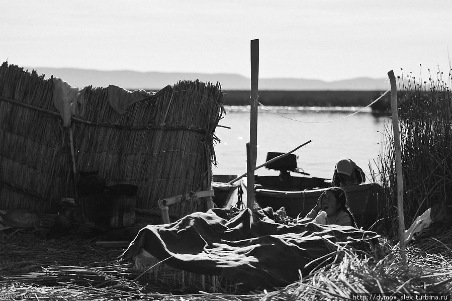 Жизнь на озере Урос плавающие острова, Перу Жизнь на озере Урос плавающие острова, Перу