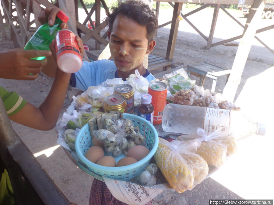 Поездка из Мандалая в Пуин-у-Лвин Мандалай, Мьянма