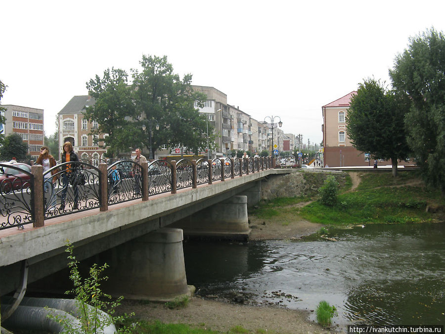 Мост через Писсу в центре города Гусев, Россия