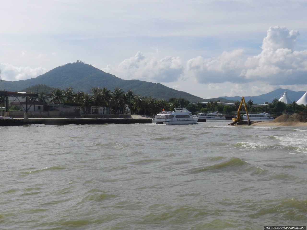 Как попасть на остров Учжичжоу (蜈支洲岛) и что там делать Остров Учжичжоу, Китай Как попасть на остров Учжичжоу (蜈支洲岛) и что там делать Остров Учжичжоу, Китай