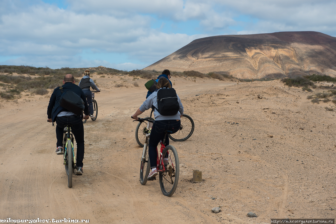 Остров Грасиоса Остров Грасиоса, Испания Остров Грасиоса Остров Грасиоса, Испания