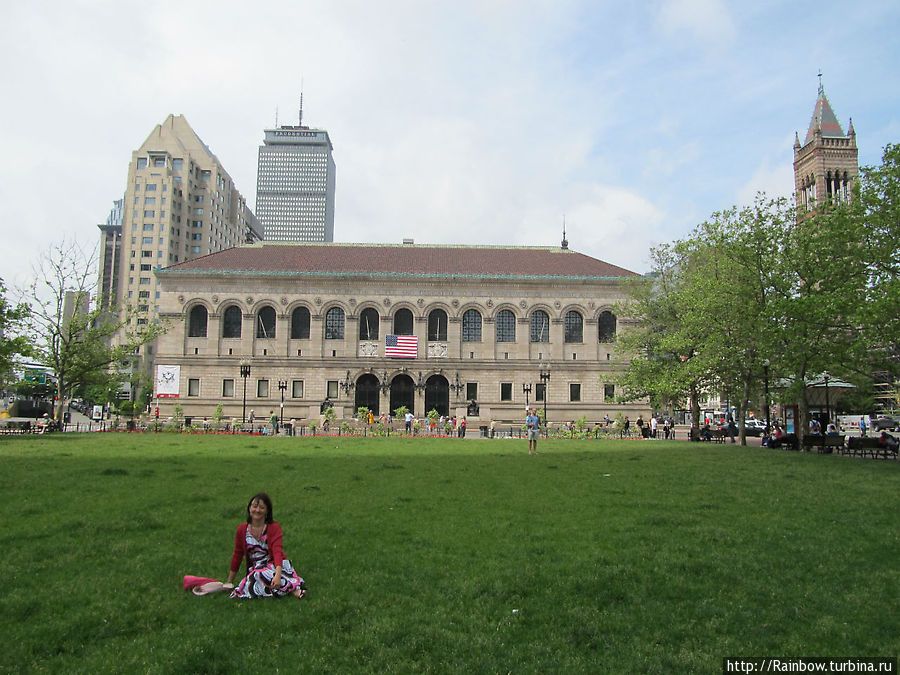 Историческое здание городской библиотеки Бостон, CША