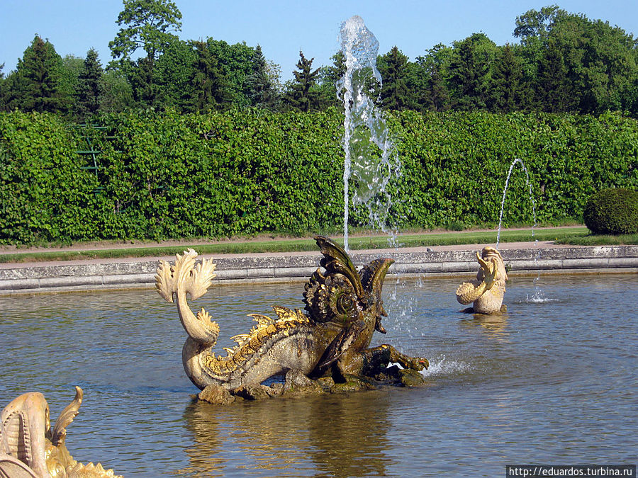 Кто рано встаёт — видит Петергоф вот таким! Петергоф, Россия Кто рано встаёт — видит Петергоф вот таким! Петергоф, Россия