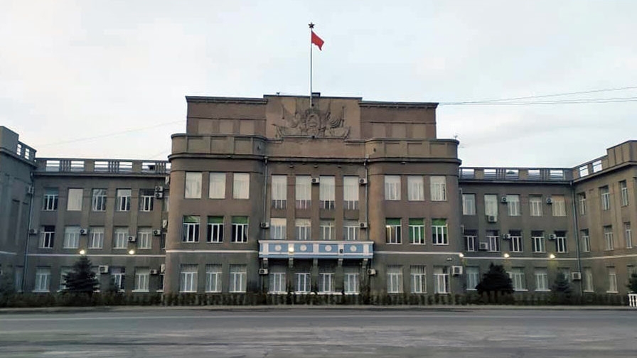 Здание Верховного суда КР Бишкек, Киргизия