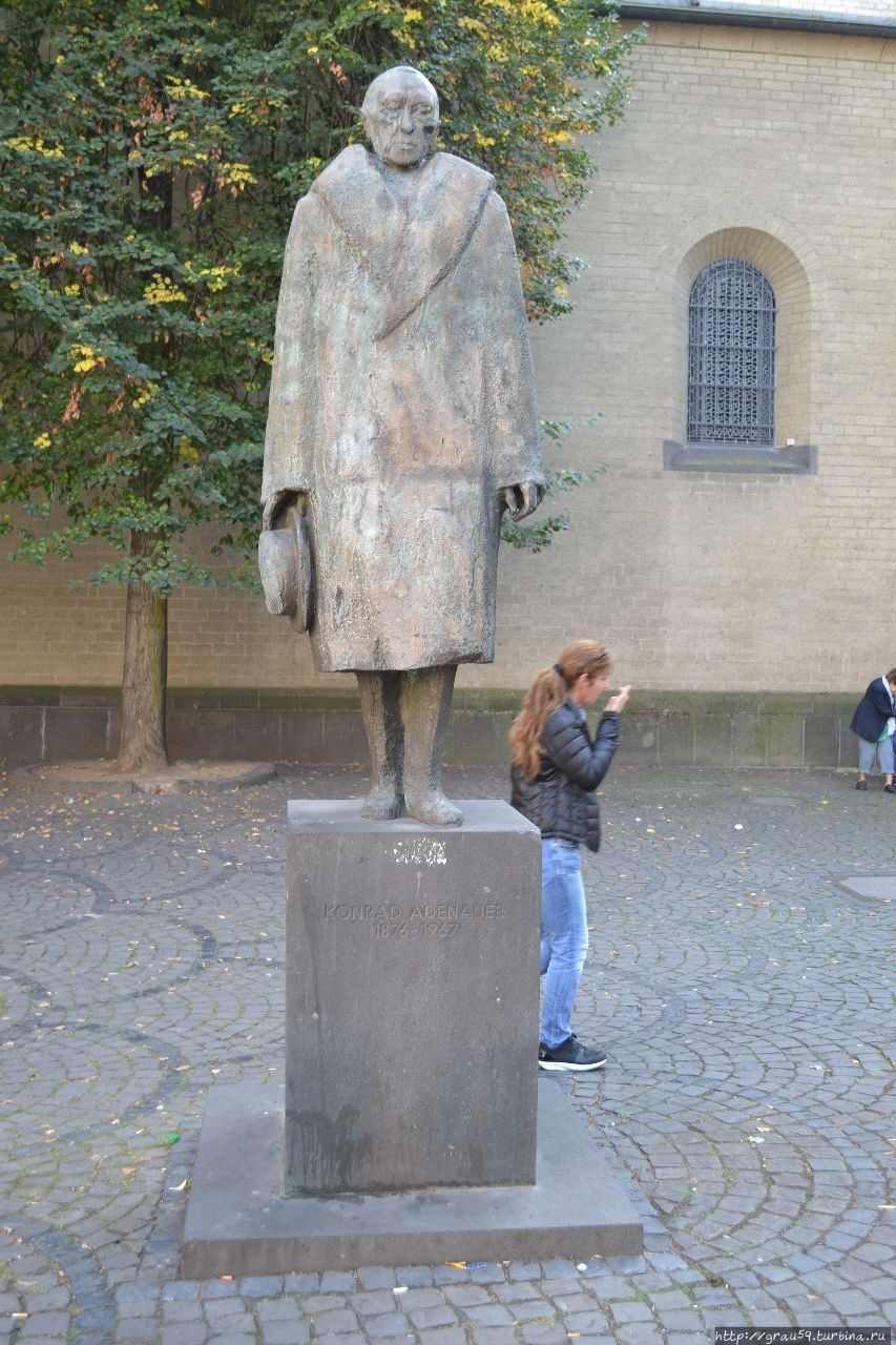 Памятник Конраду Аденауэру Кёльн, Германия