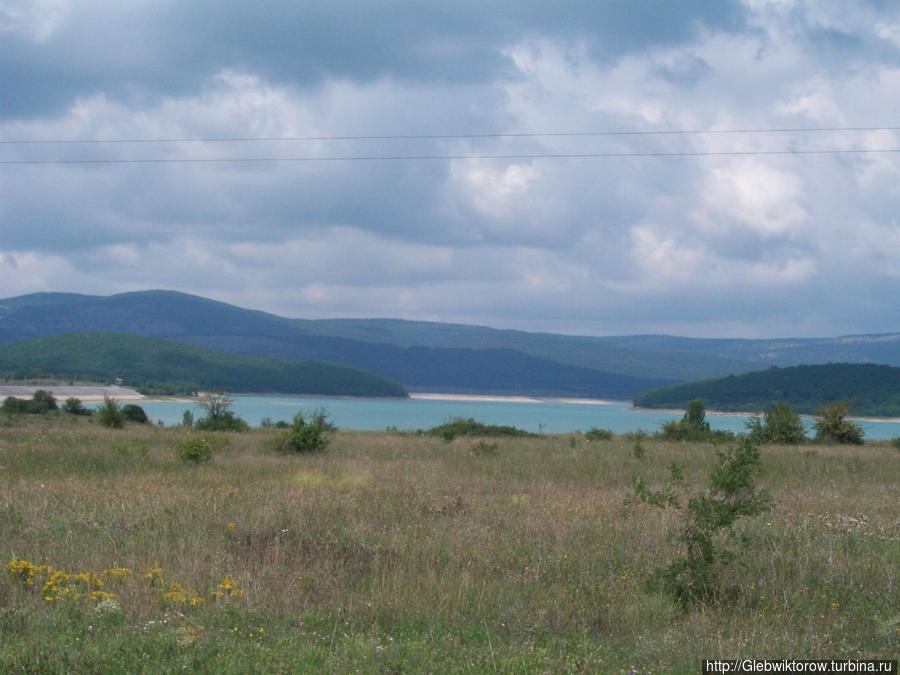 Прогулка по Байдарской долине Форос, Россия Прогулка по Байдарской долине Форос, Россия