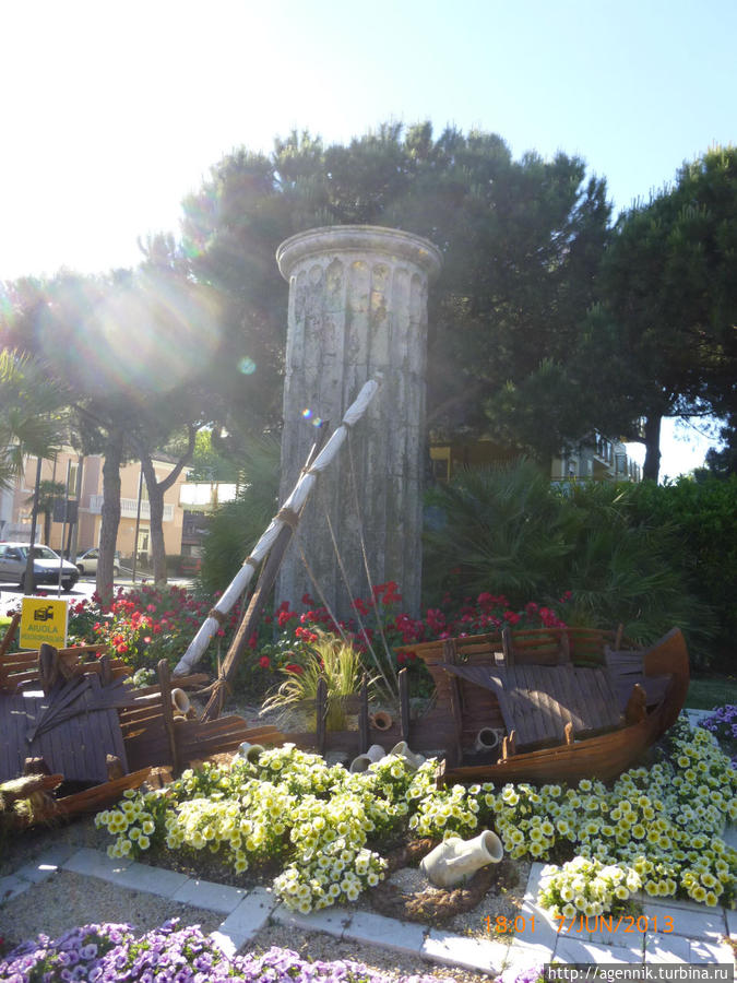 Памятник рыбакам Червиа, Италия