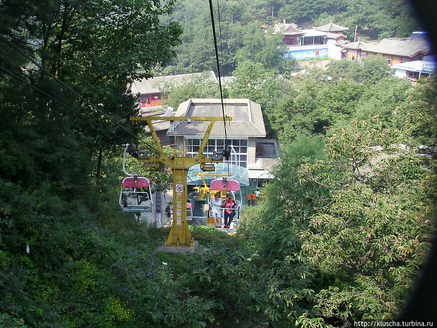 Можно на гору и пешком, но тогда не хватит сил на саму стену! Можно на гору и пешком, но тогда не хватит сил на саму стену!