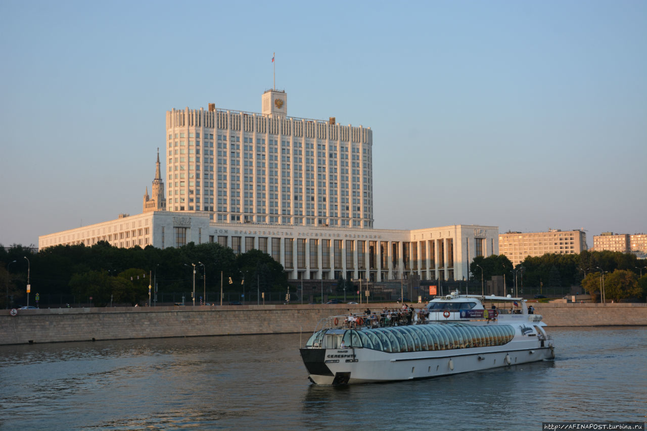 Огни вечерней Москвы. Речная прогулка Москва, Россия