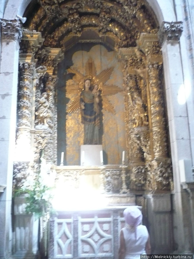 Самый главный собор города Порту, Португалия