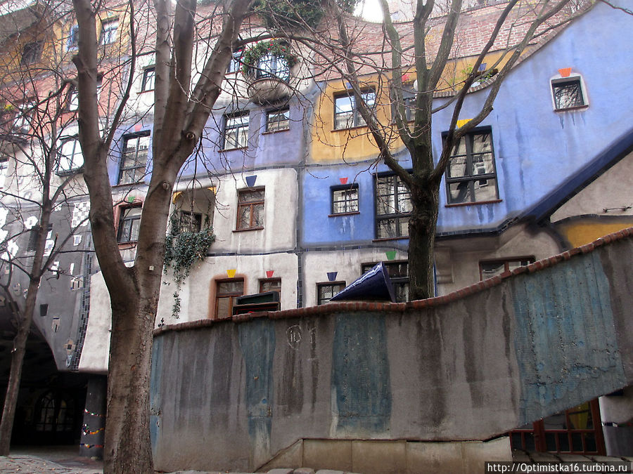 Теперь и мы увидели самый необычный дом в Вене! Вена, Австрия Теперь и мы увидели самый необычный дом в Вене! Вена, Австрия