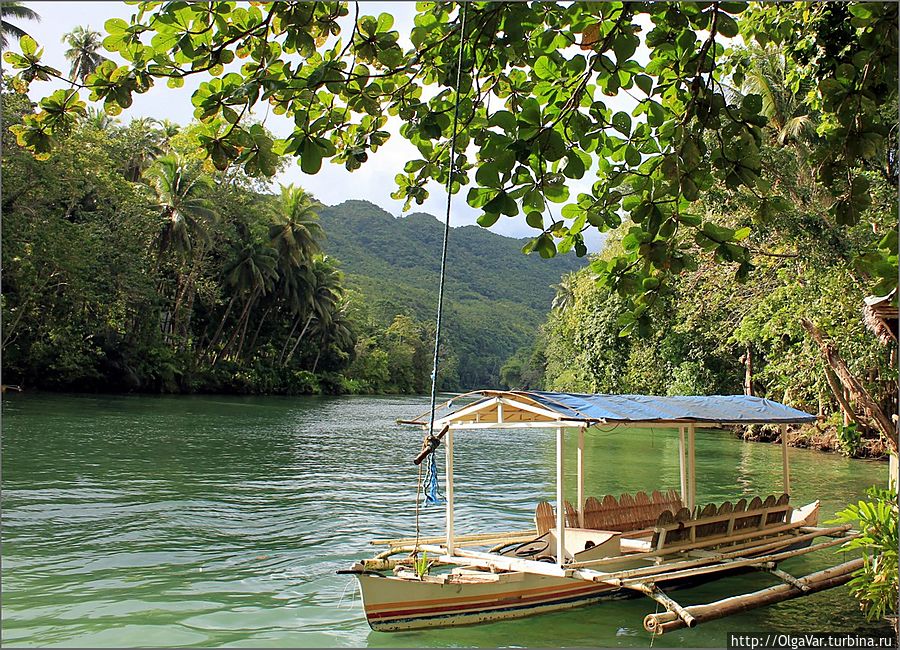 *Река Лобок. Отсюда мы отправились в речное плавание Остров Бохол, Филиппины