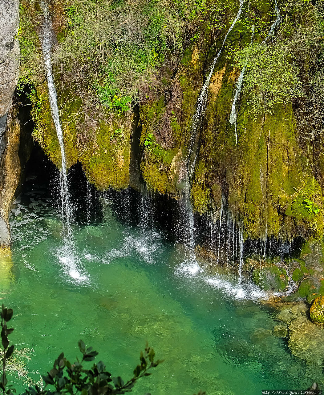 Второй водопадик — более 