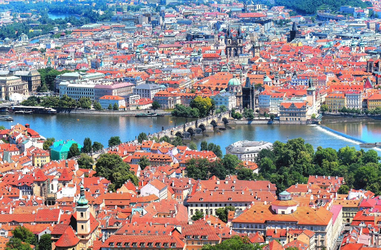 Прага с высоты птичьего полета. Фото: Thomas Depenbusch / flickr.com Прага, Чехия