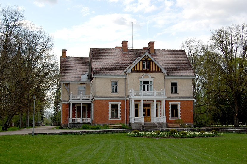 Господский дом Олуствере, Эстония