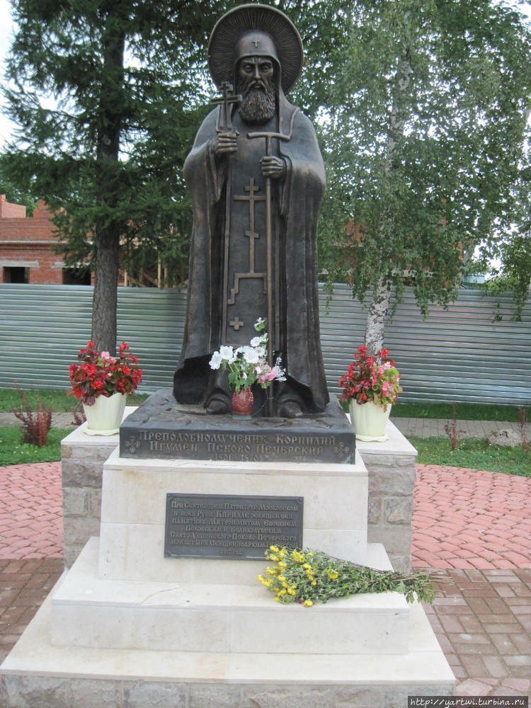 Проходим мимо памятника п Проходим мимо памятника п