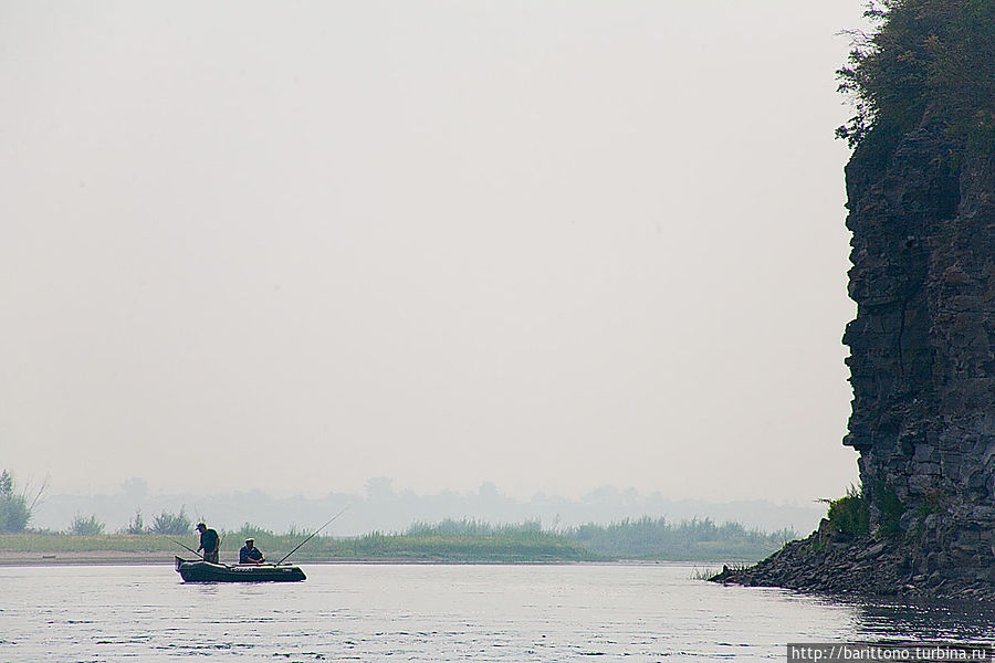 Рыбаки на Тубе. Абакан, Россия