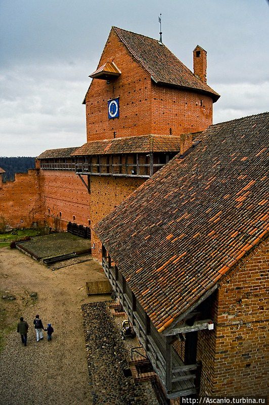 Сигулда и Тураидский замок Сигулда, Латвия Сигулда и Тураидский замок Сигулда, Латвия