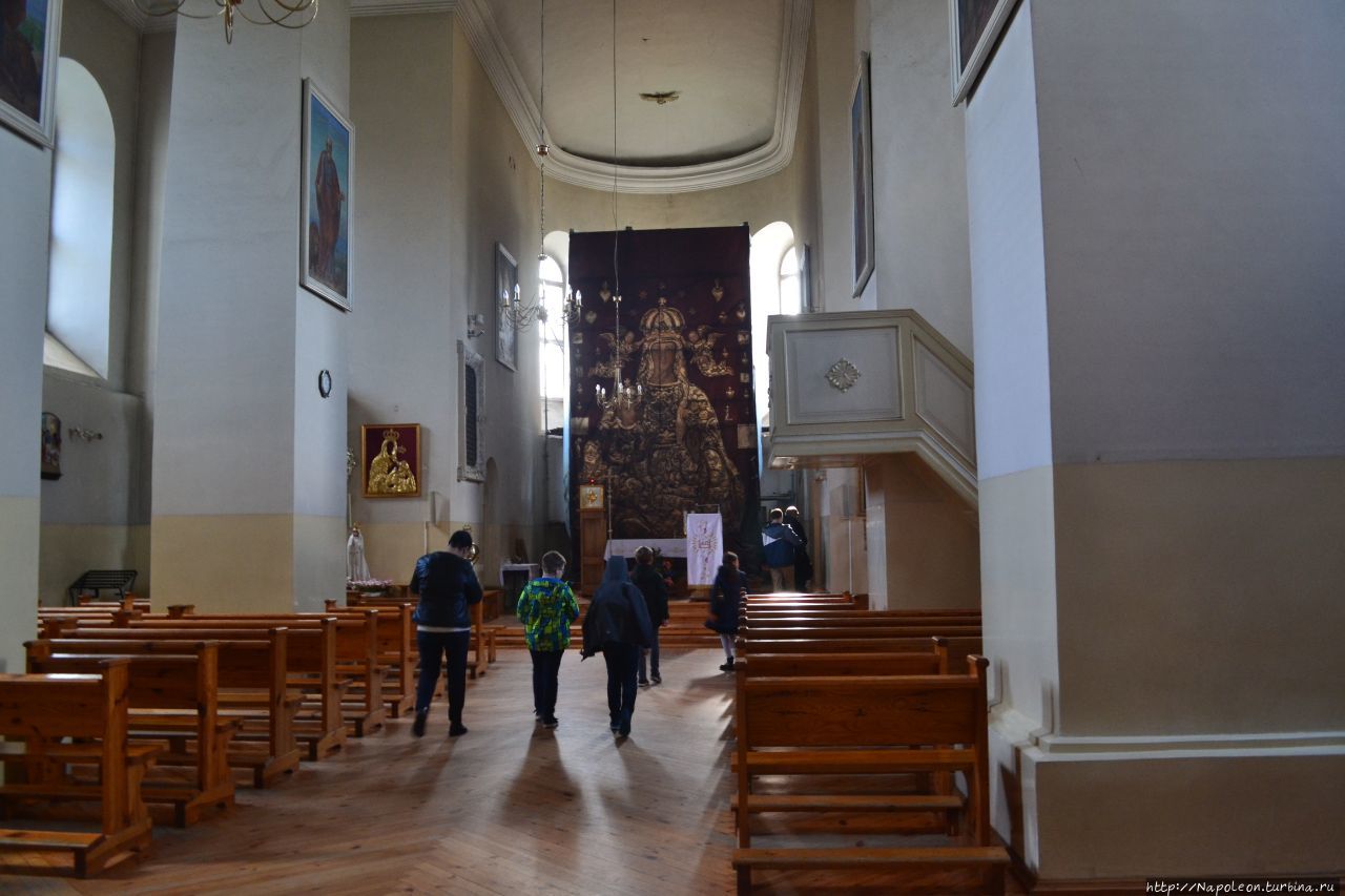 Костёл Святого Михаила Архангела Неменчине, Литва