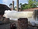 Самая большая в мире фигура лежащего Будды.г.Аюттхая.