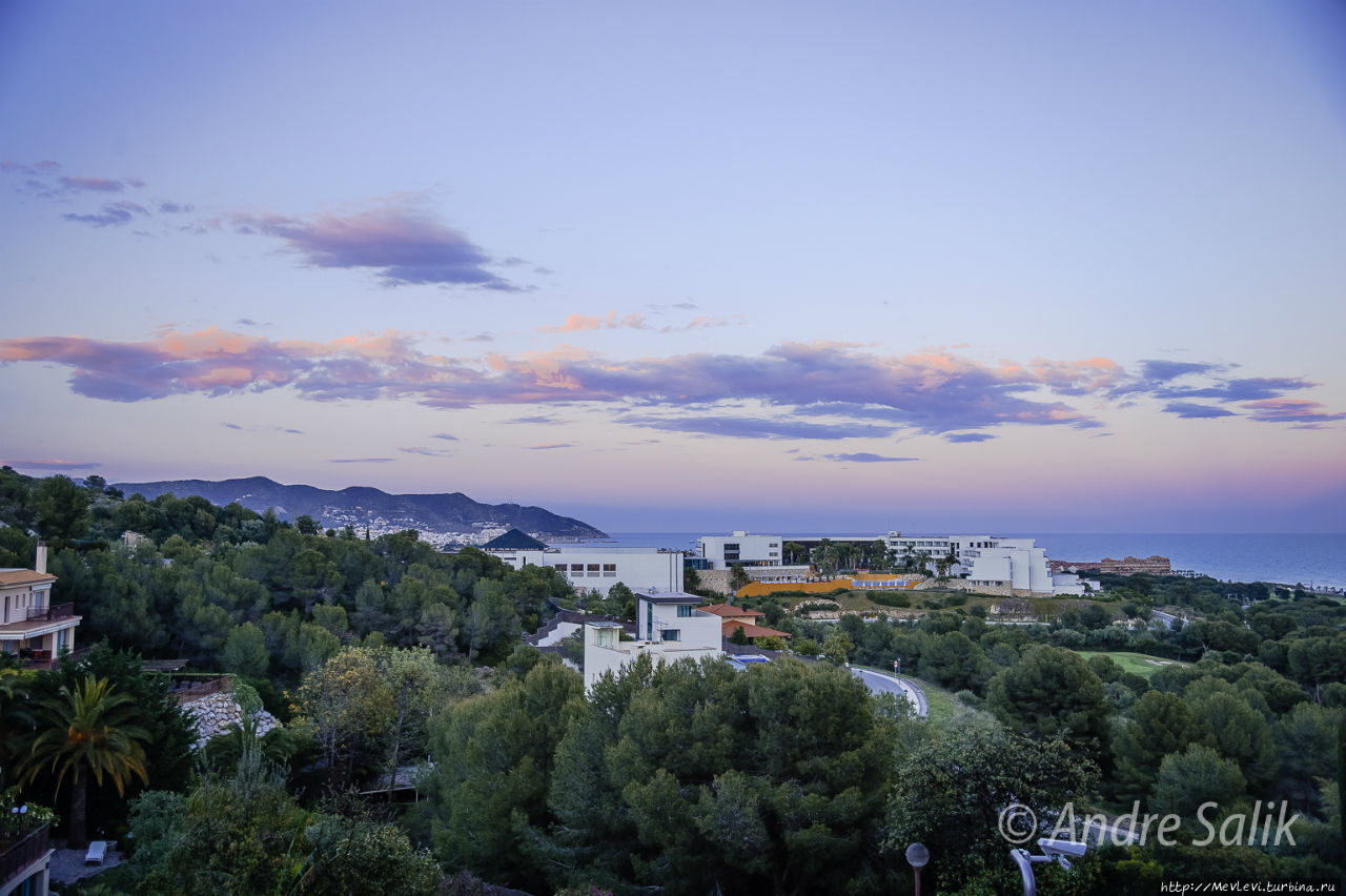 Любовь, как радуга над полем Ситжес, Испания Любовь, как радуга над полем Ситжес, Испания