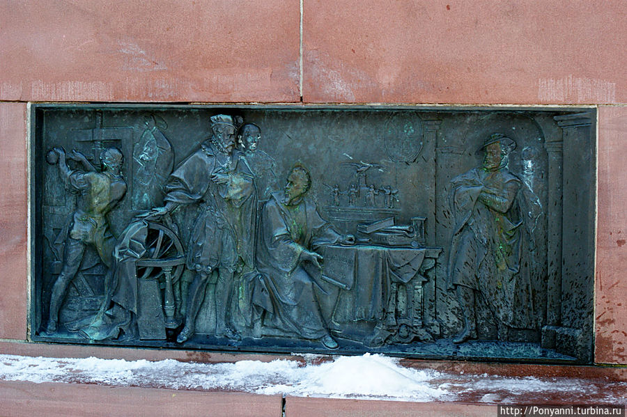 Барельефы на памятнике (1870) Барельефы на памятнике (1870)