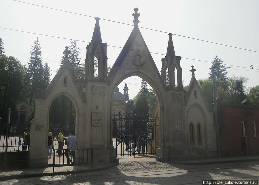 Главный вход, 1900 г. Главный вход, 1900 г.