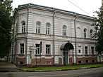 Губернаторский дом строился в 1820-х как путевой царский дворец, сейчас Ярославский художественный музей.