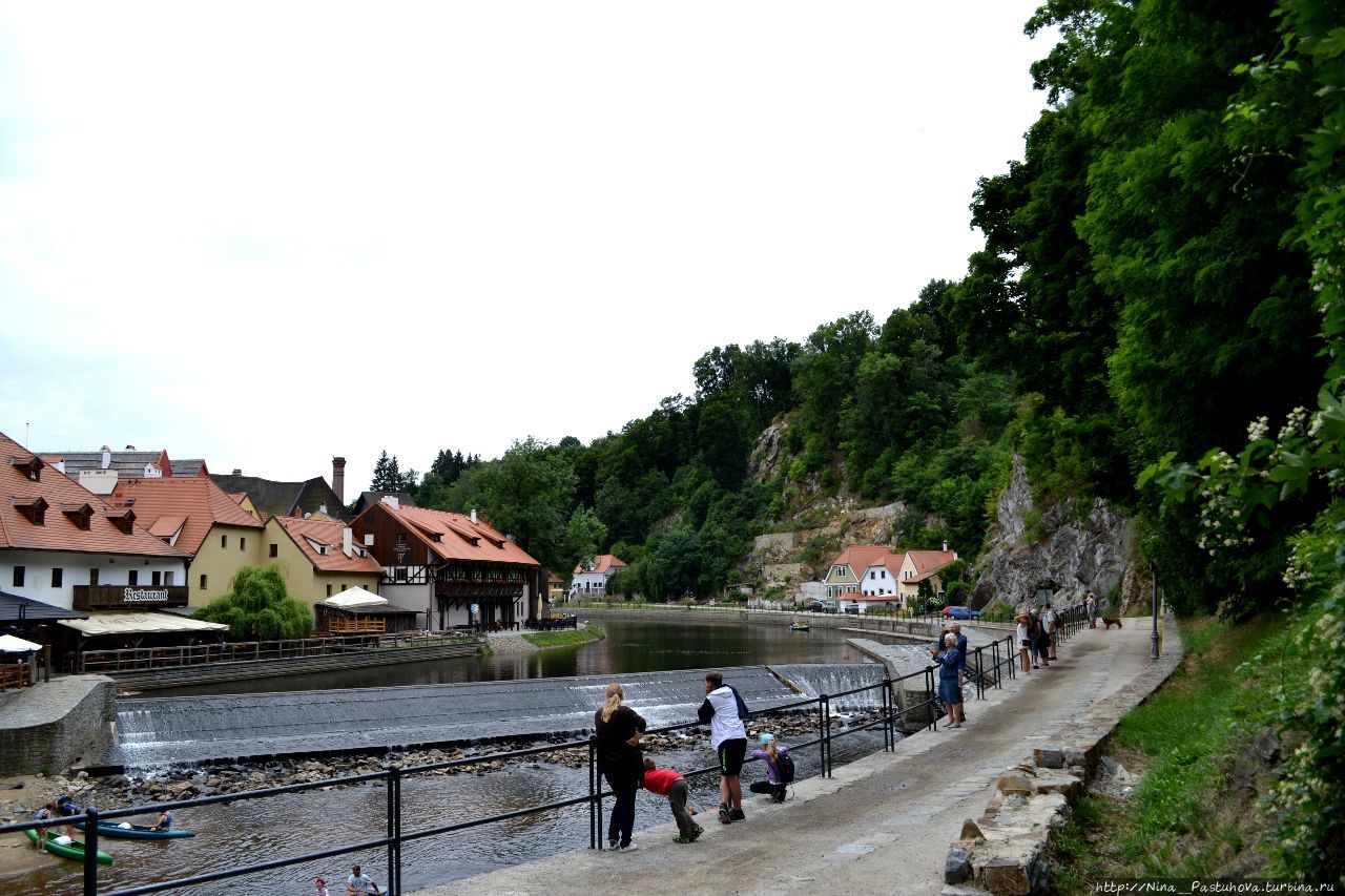 Крумлов — город приятный во всех отношениях Чешский Крумлов, Чехия Крумлов — город приятный во всех отношениях Чешский Крумлов, Чехия