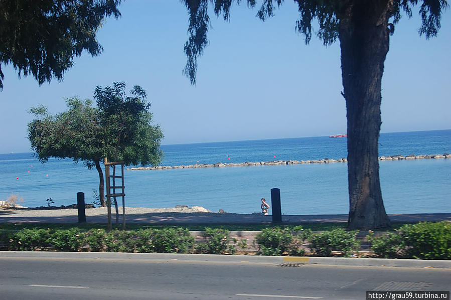 Вдоль прибрежных улиц Лимассола Лимассол, Кипр
