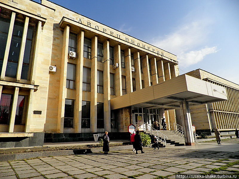 Дом пионеров, которых нет Дом пионеров, которых нет