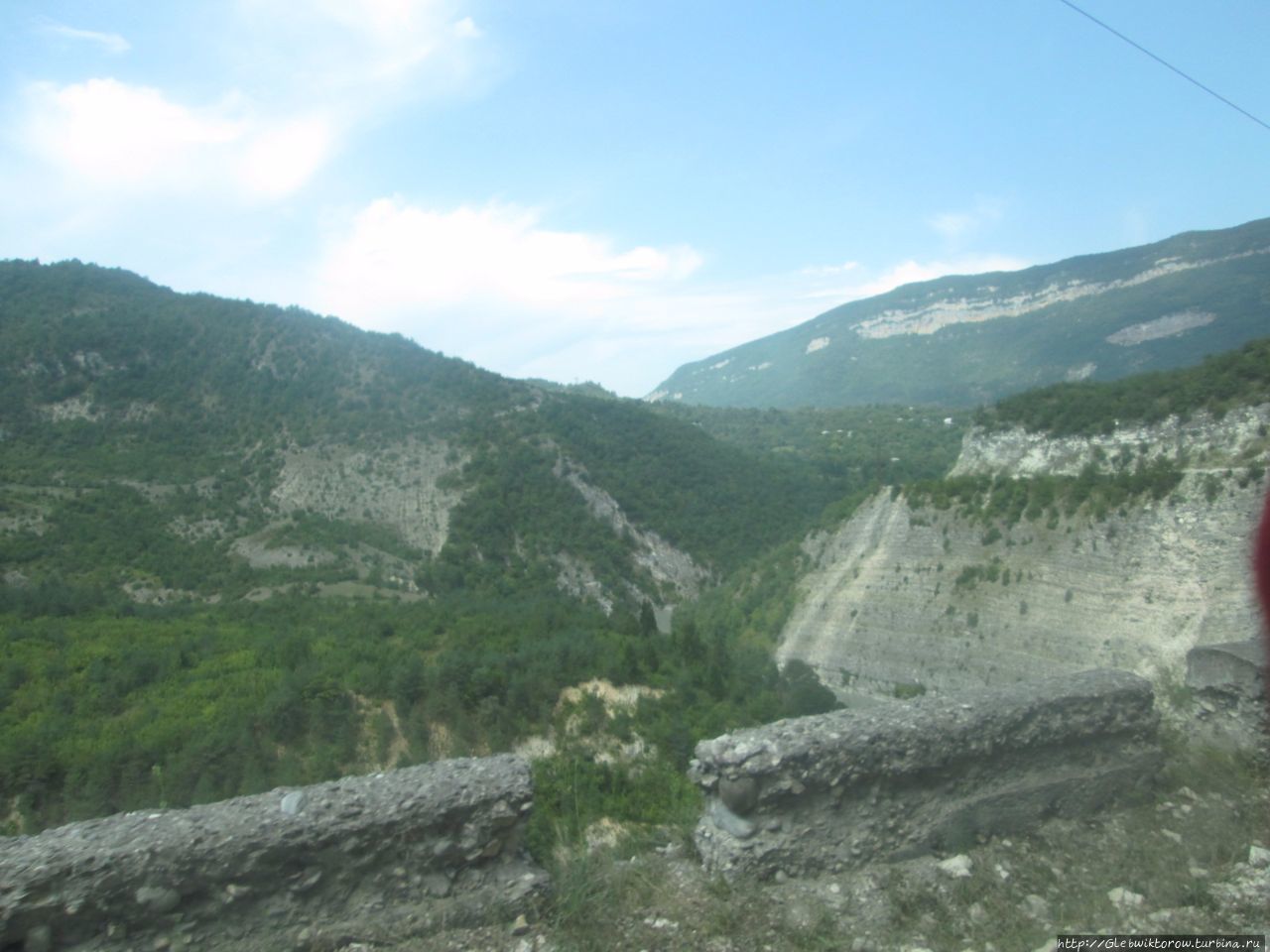 Поездка в Рачу Амбролаури, Грузия Поездка в Рачу Амбролаури, Грузия