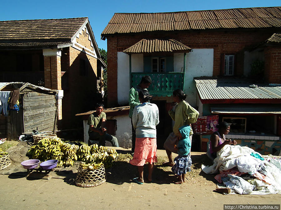 Жизнь у дороги Провинция Фианаранцуа, Мадагаскар