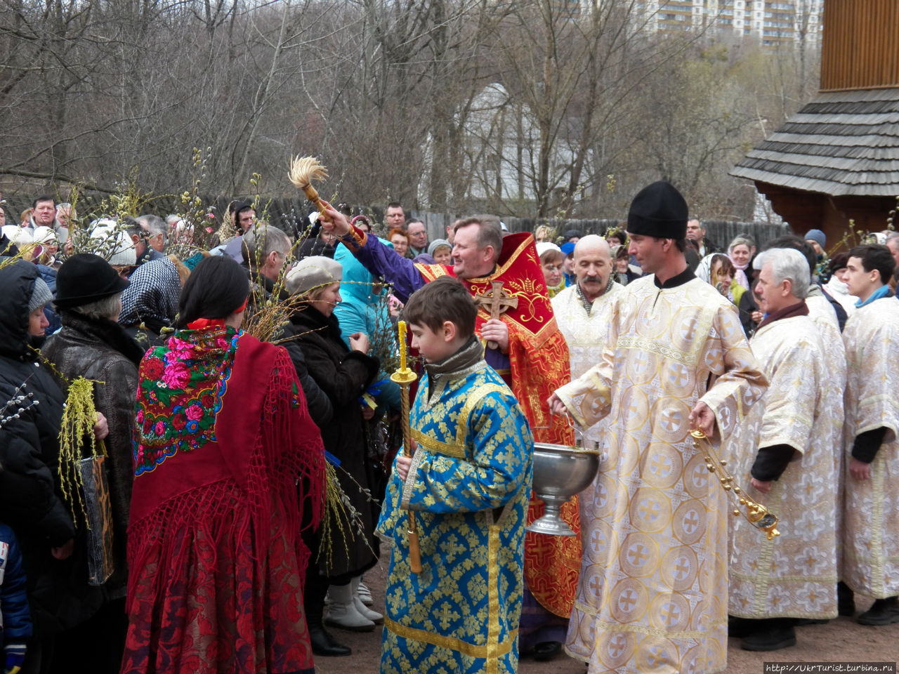 Вербное Воскресенье в Мамаевой Слободе Киев, Украина