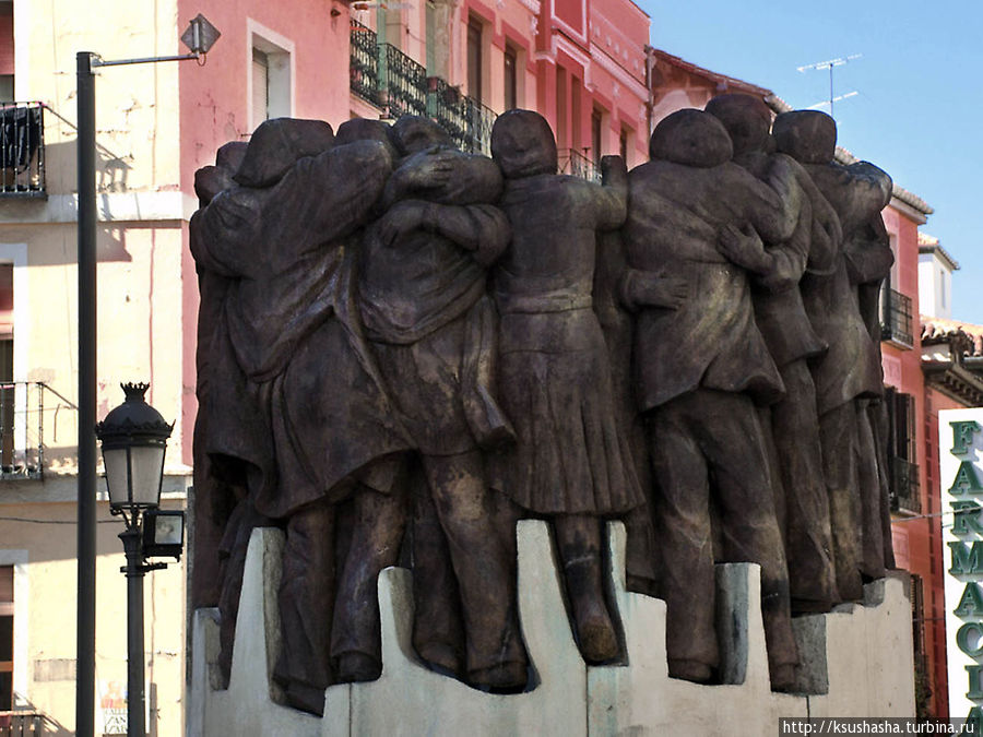 Памятник адвокатам Мадрид, Испания