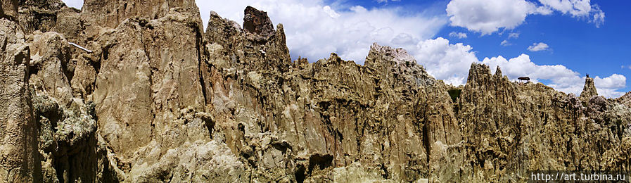 Ла-Пас. Лунная долина. Камни и кактусы. Ла-Пас, Боливия