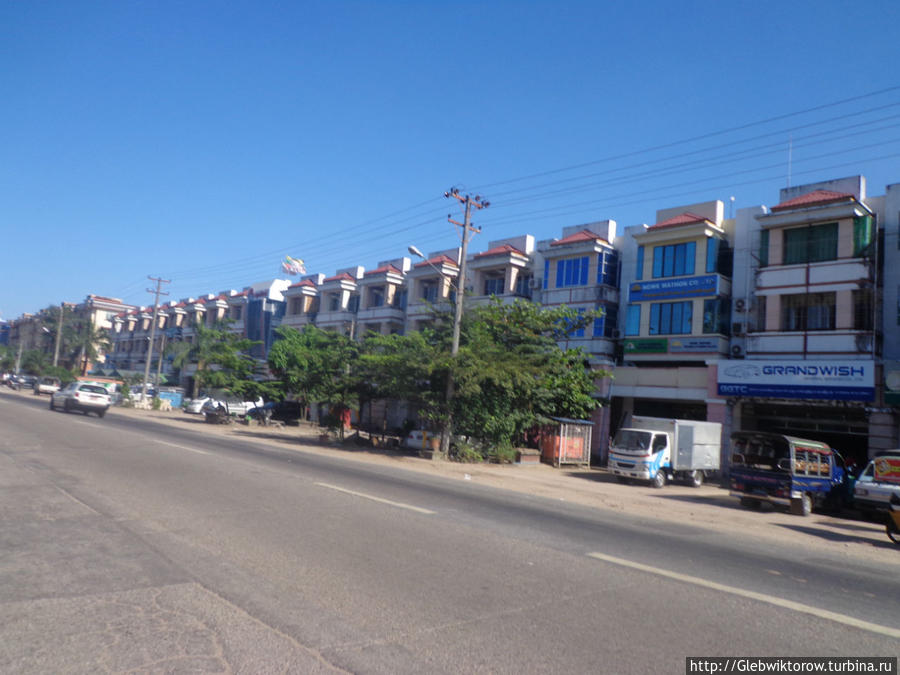 Нетуристический Янгон. Прогулка по Thanthumar Rd. Янгон, Мьянма Нетуристический Янгон. Прогулка по Thanthumar Rd. Янгон, Мьянма